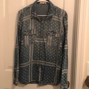 Loose light weight jean button up shirt.